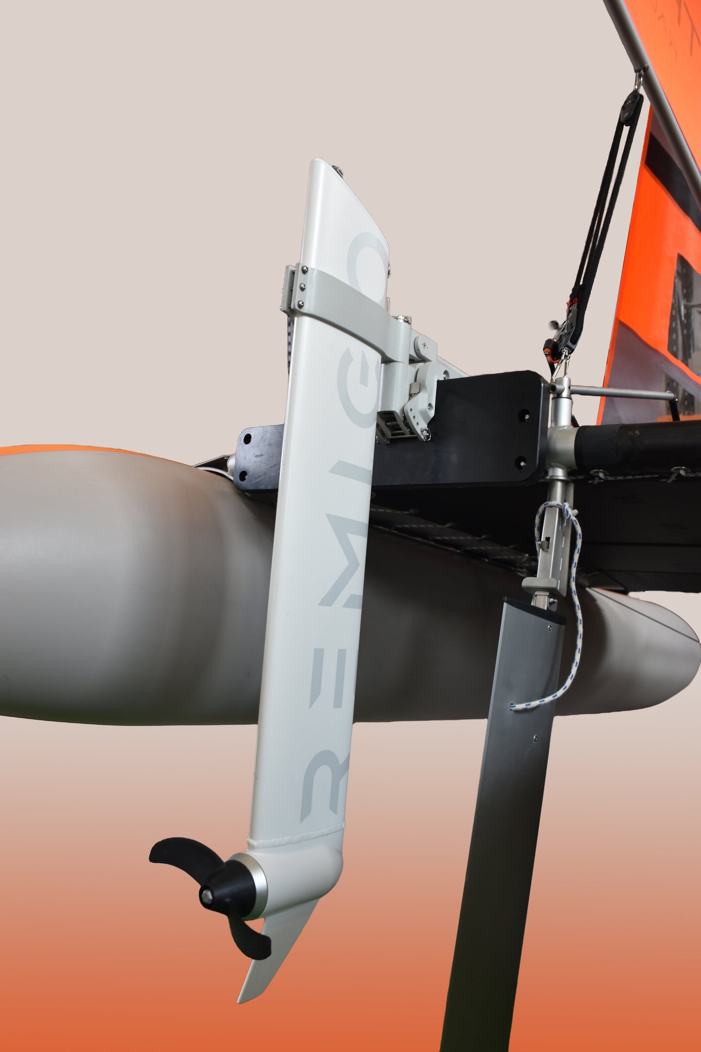 Outboard motor – REMIGO ONE NEO